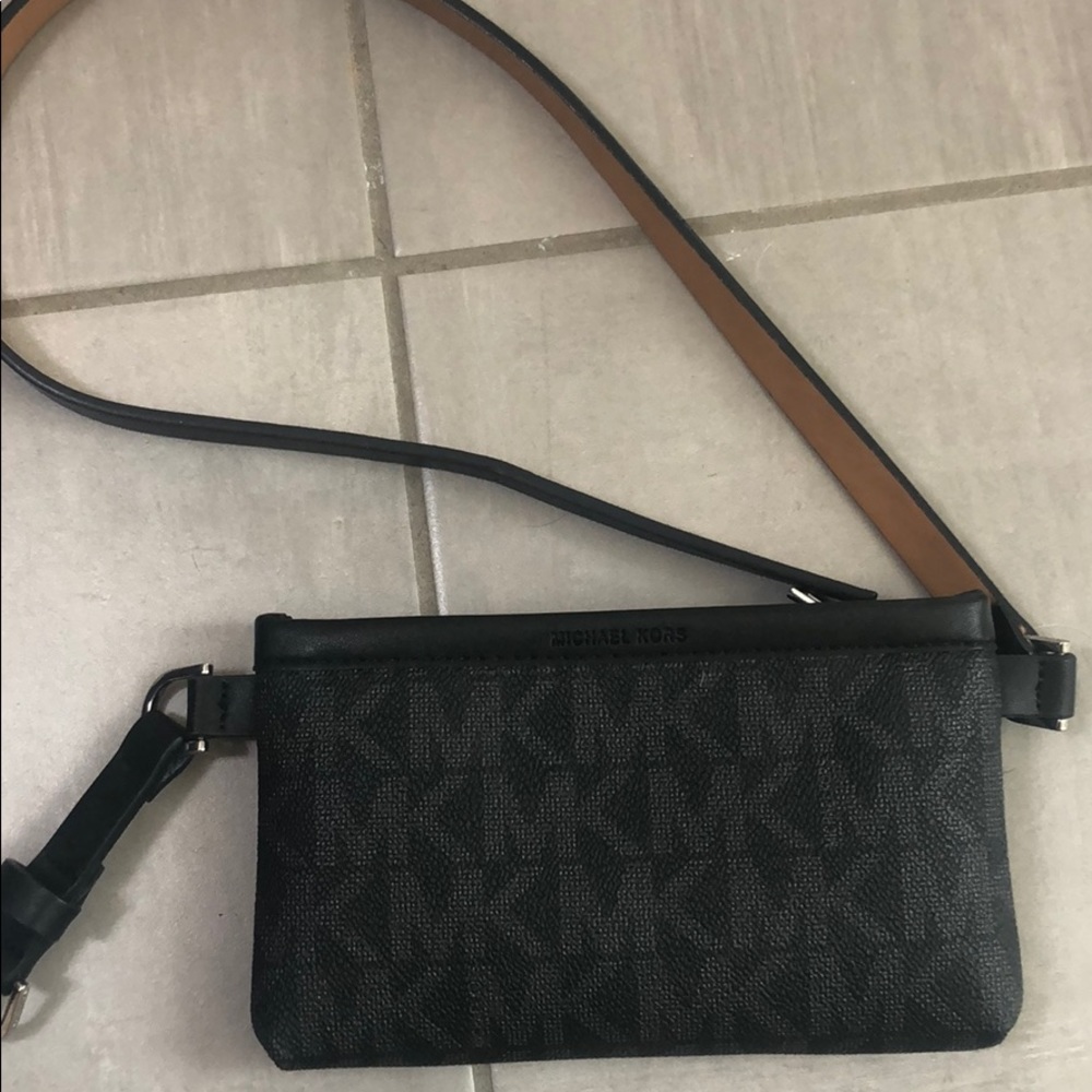 Michael Kors Wallet Belt Fanny Pack